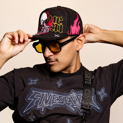 Skull Pink Flames Fvsvn