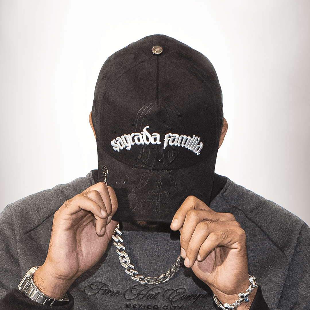 Gorra SAGRADA FAMILIA black premium - Cincopunto7